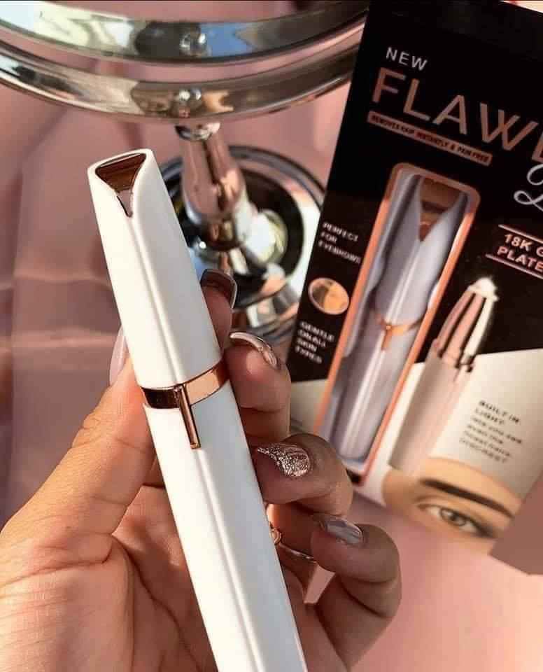 Depilador de Cejas Suave y Portátil Flawless