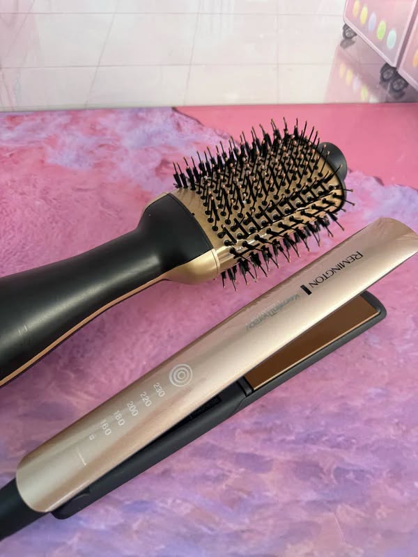 Combo Keratina – Plancha + Cepillo Secador ! Alisa, Seca y Cuida tu Cabello
