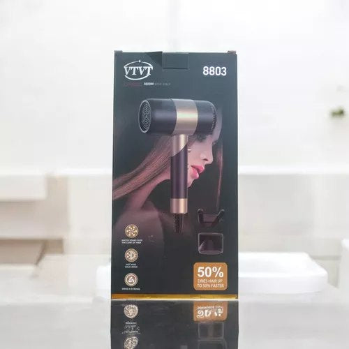 Secador De Pelo Vtv 8805 con Tecnología Iónica