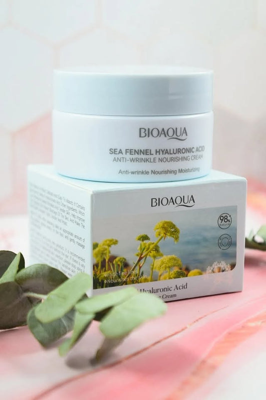 Crema Humectante con Acido Hialuronico e Hinojo Marino  Bioaqua