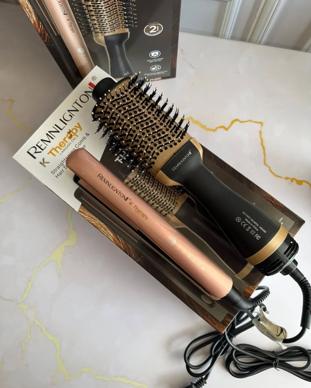 Combo Keratina – Plancha + Cepillo Secador ! Alisa, Seca y Cuida tu Cabello